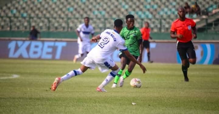 Quart de finale de la Coupe CAF: le Stade malien perd à domicile. 